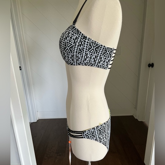 CA by Vitamin A bikini - Picture 4 of 8